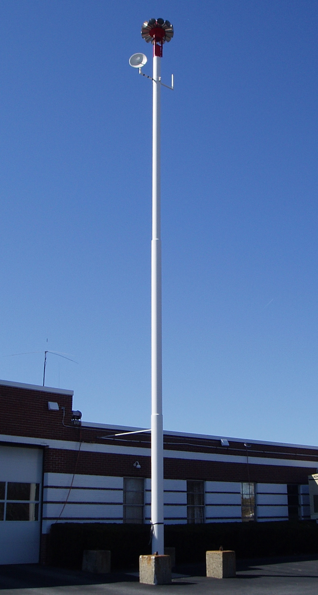 Antenna-Pole-10-Siren-Pole