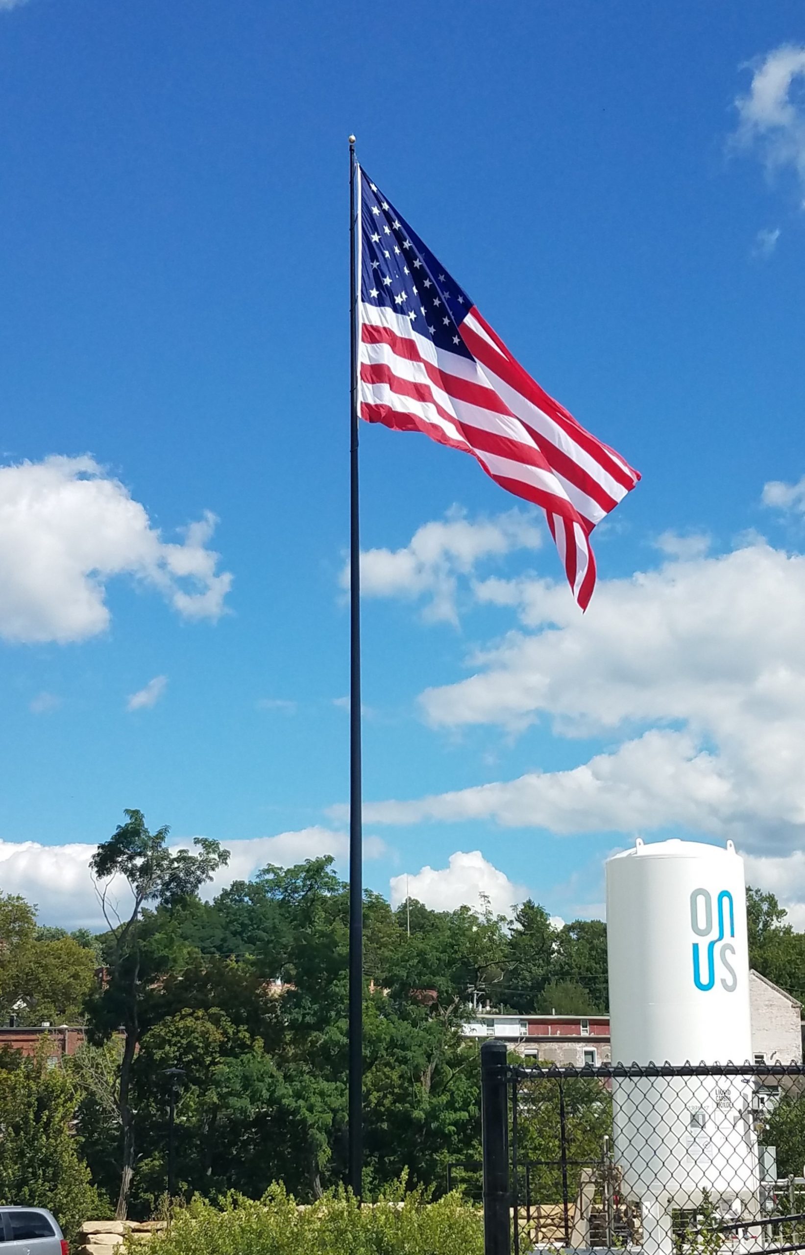 Cone-Tapered-Steel-Flagpole-110'